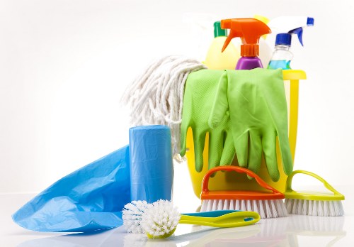 Deep cleaning service for a flat in the SW11 area