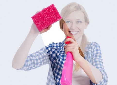 Detailed cleaning of living spaces and hallways in SW11