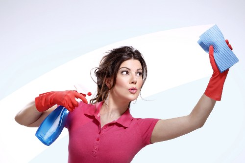 Professional cleaning service for an SW11 flat interior